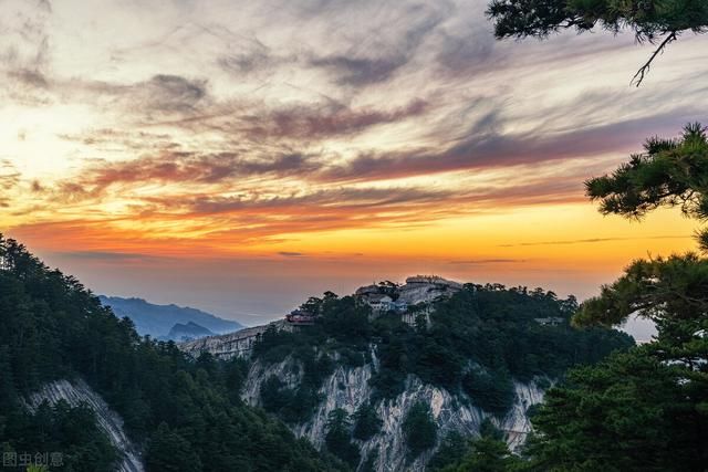 中年|自古华山一条路，奇险天下第一山，华山旅游攻略