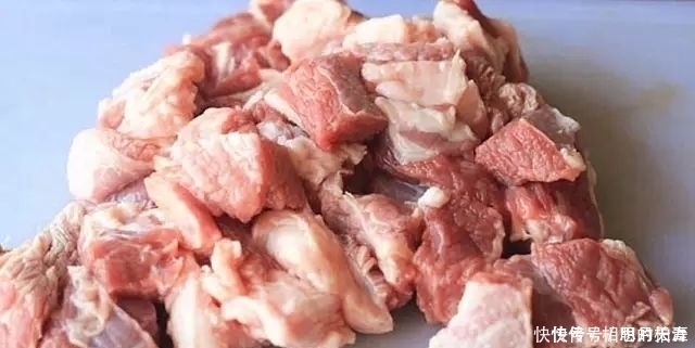 炒土豆丝,千万不要直接炒,2个小诀窍,土豆丝香辣脆爽,超好吃