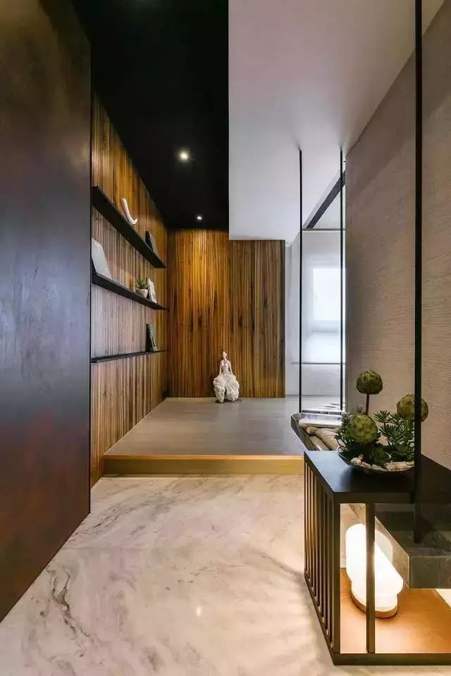 鞋凳|玄关做成下沉式,哪怕面积再小都能坐着换鞋,漂亮实用,家里还没灰!