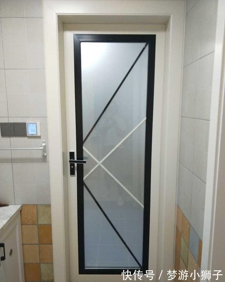 浴室柜|装修18万的简欧风,入户玄关超实用大气,客厅沙发见了都赞