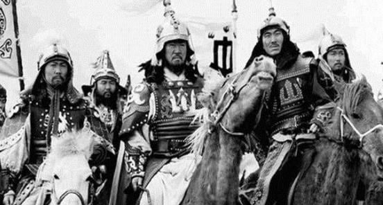 屠城|成吉思汗屠城时,除了女人,也不会杀这2种人,这才让敌人害怕