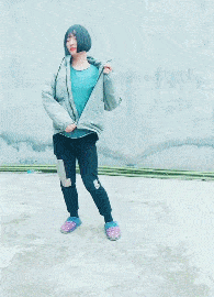 |笑话:遇到一算命老先生,盯了我好久,非要给我算一卦