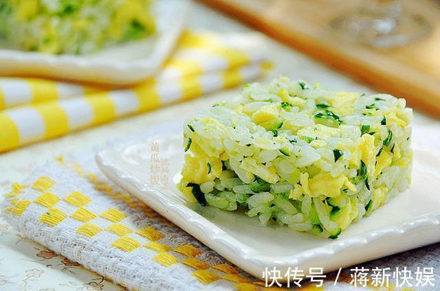 5款花式懒人炒饭,有肉有菜一锅端,学会不愁早餐没得吃了