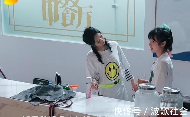 赵丽颖睡不着喝中药,晚上怕冷睡前还戴帽子,不帮忙洗碗起的最晚