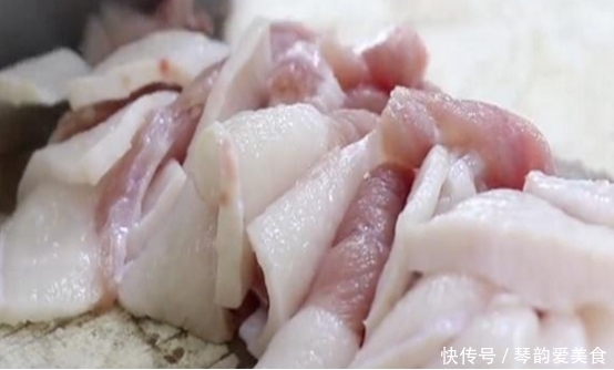 配上|猪肉“这样做”,不肥不腻味道超级好,配上大白米饭我能吃3碗!