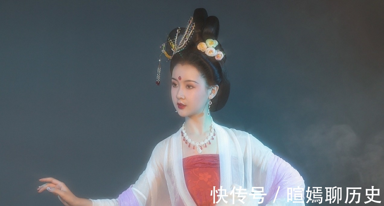 七绝!月·七绝·十首丨思君不忍音尘断,玉兔蟾光两渺茫