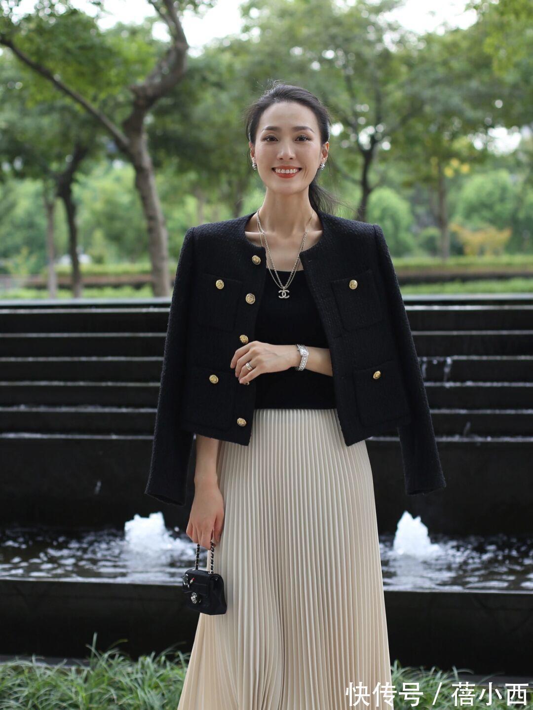 黑色|建议40+女性多穿“小香风外套”,搭配半身裙优雅,搭配裤子时髦