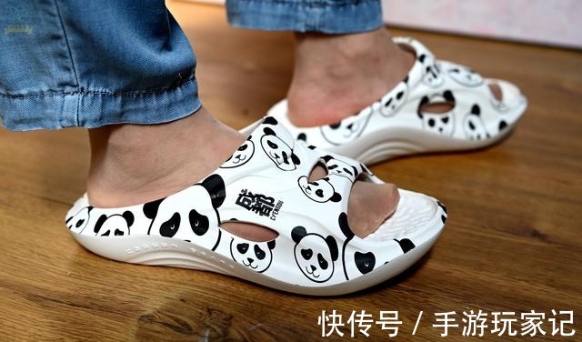 拖鞋 软糯贴脚的休闲拖鞋,更快舒缓脚部疲劳,咕咚运动舒缓拖鞋体验!