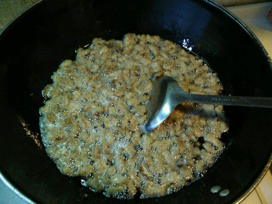 猪油渣|熬猪油剩下的猪油渣,可以吃吗,是养生还是致癌呢做错了很多年