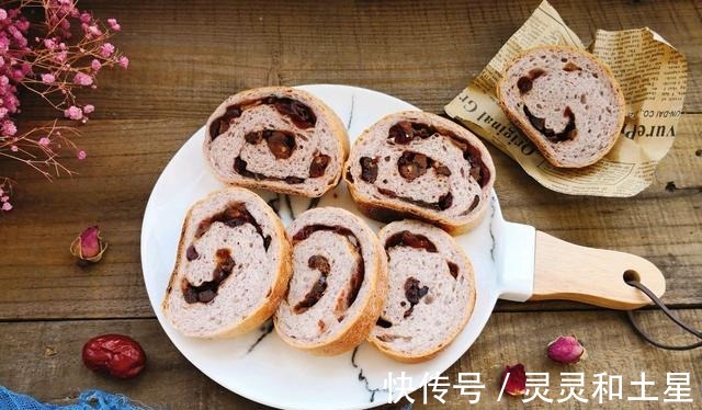 吸油纸|黑米别用来煮粥,做成面包,好吃又美味!