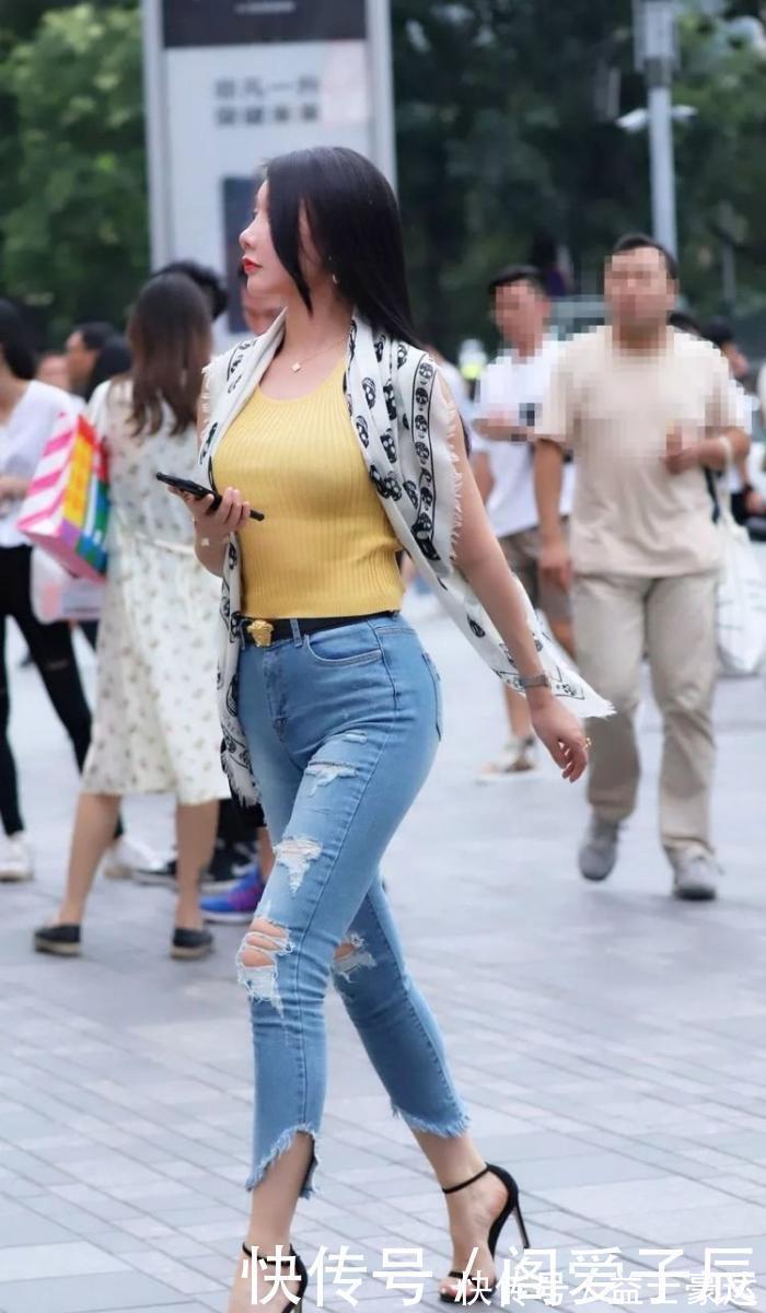 高挑 女神身高太高挑，穿牛仔裤后，就像踩了高跷！