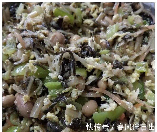 雪里红|自己在家蒸包子，鲜嫩多汁，香辣浓郁，学会再也不用外面买