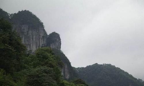 聪慧|中国最“聪慧”的山会自己造佛像拥有天下第一大睡佛