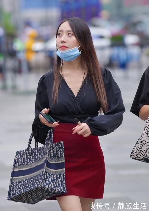 穿搭 穿短裙的季节,选择它让你告别闷热,展现出优雅清爽的造型