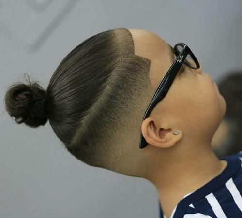 小男孩发型这样剪，真帅气，妈妈们请收藏