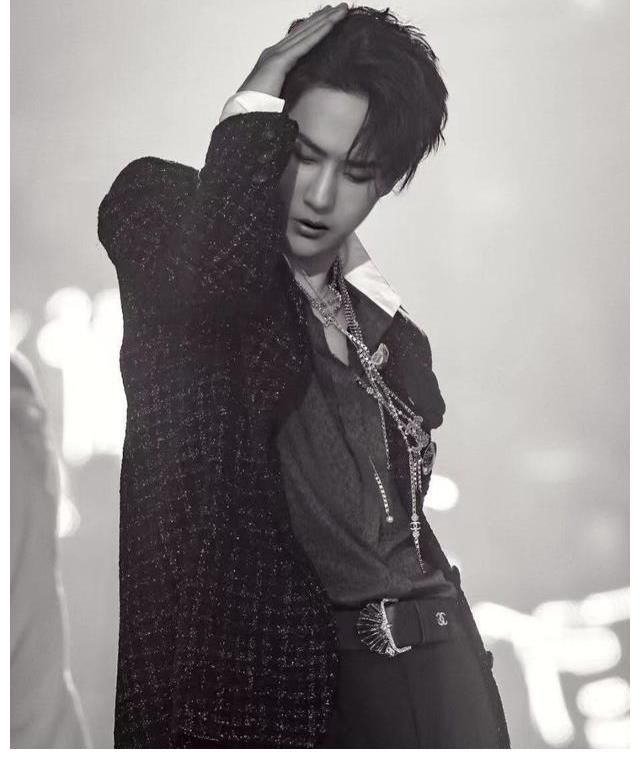 家族|王一博“綠色環(huán)保”家族演唱會(huì)，一曲《無(wú)感》扭到你心里了沒(méi)？