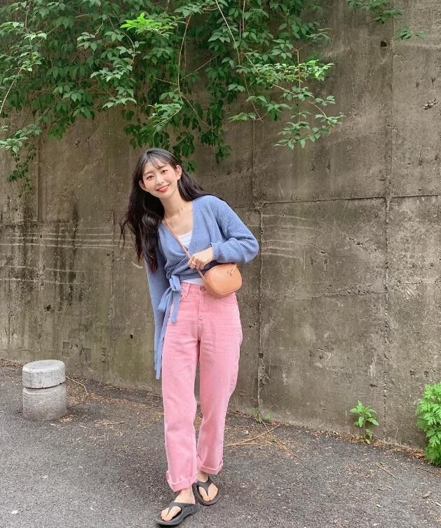 春日|韩国ins时尚博主的清爽穿搭 春日里的元气搭配look