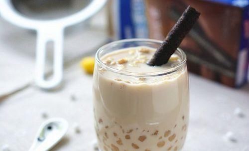 女孩|喝完珍珠奶茶,女孩胃里出现百余颗“珍珠”?奶茶还能喝吗?