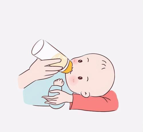 奶瓶|两岁萌娃走秀到一半,忘记拿奶瓶气冲冲回头,网友:回去充电咯