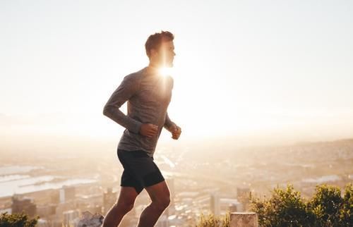 灵活度|跑步不伤身,掌握正确跑姿的5大要素是重点,你今天跑对了吗?