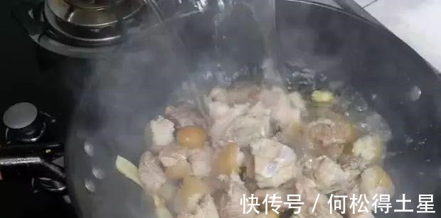 猪脚|猪脚怎么炖又香又好喝饭店大厨教你一个详细的做法！