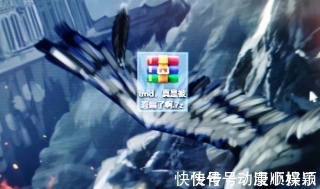 洁厕灵|日本动漫太扯淡,徒手把碳捏成钻石,网友们纷纷玩起了梗