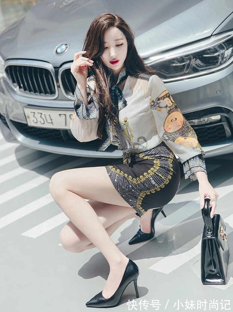 时光|秋装美时光，时尚印花衬衫半身裙