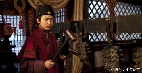 毒酒|哥哥给弟弟喝毒酒,弟弟识破后只做了一件事,令哥哥脸色大变!