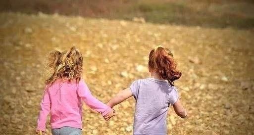 当亲戚问你的孩子这样几个问题时,别等孩子回答,家长先拒绝