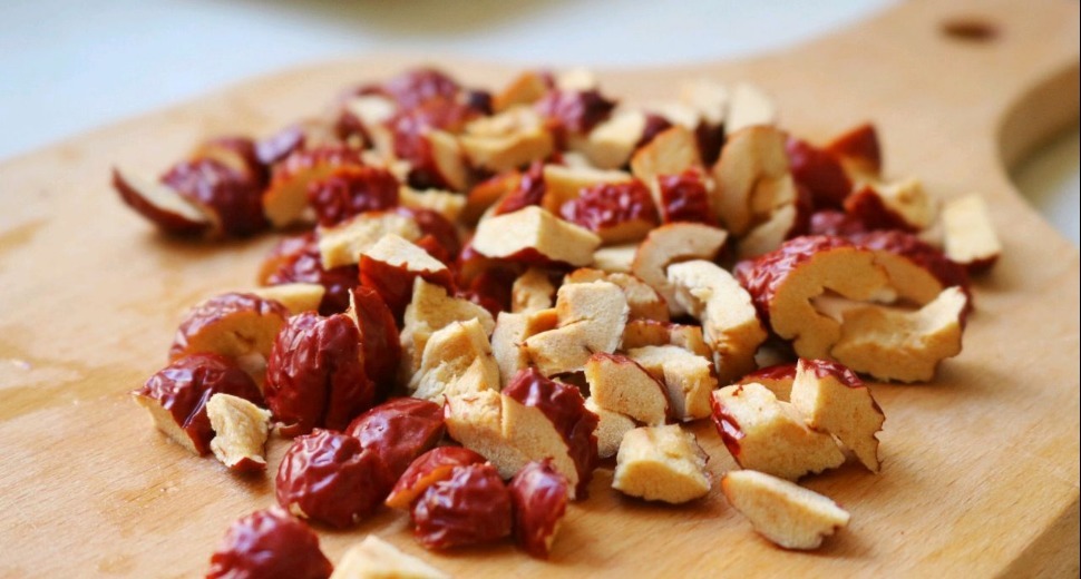 红枣|秋干气燥，早餐多喝这米糊，简单省时又营养，比喝牛奶舒服