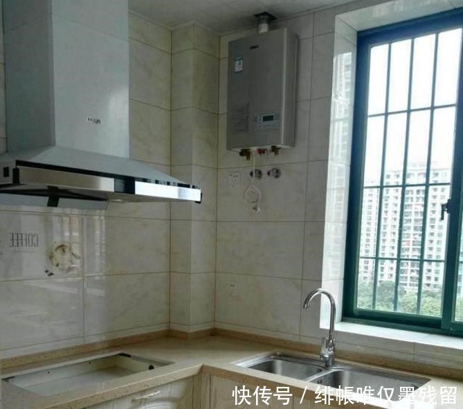 完工|老公硬把全房贴“虎皮纹”瓷砖,硬装完工后我懵了!谁见过!