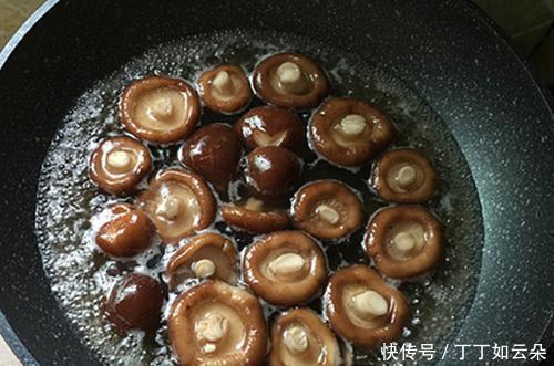 蚝油|蚝油酱烧香菇、香菇焖鸡,营养丰富,好吃下饭!