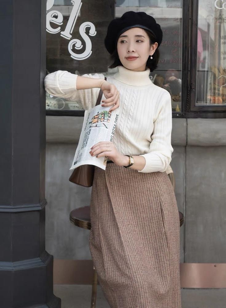 包臀裙|想保暖就不能错过“高领衫”，保暖时髦又显气质，照着穿准没错