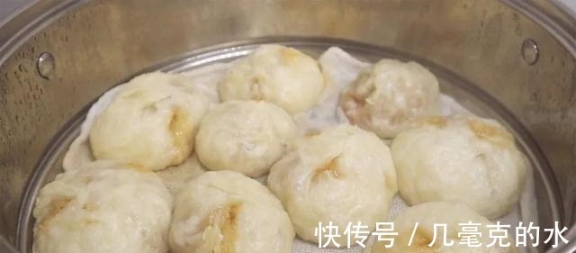 包子这样做,柔软鲜嫩,不用揉面、不用擀皮,做法简单又营养!