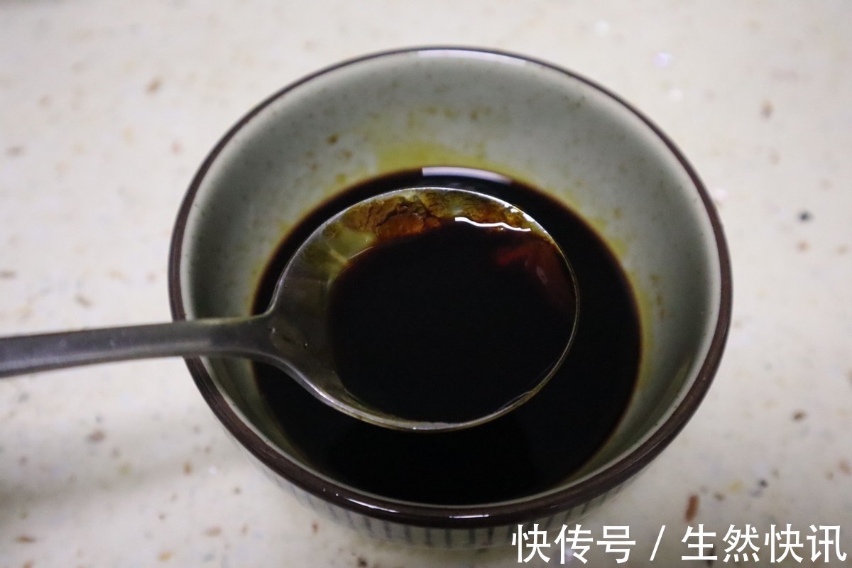 调味料|电饭煲不仅仅可以用来煮饭，做这道电饭煲焗鸡也不错，挖掘新吃法