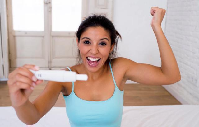 亲友|女人发现怀孕后,前三个月要“守口如瓶”但有3个人一定要告诉