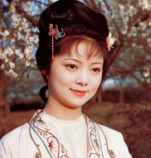 探春#身为贵族小姐,情商低到令人无语,难怪贾母越来越不喜欢她