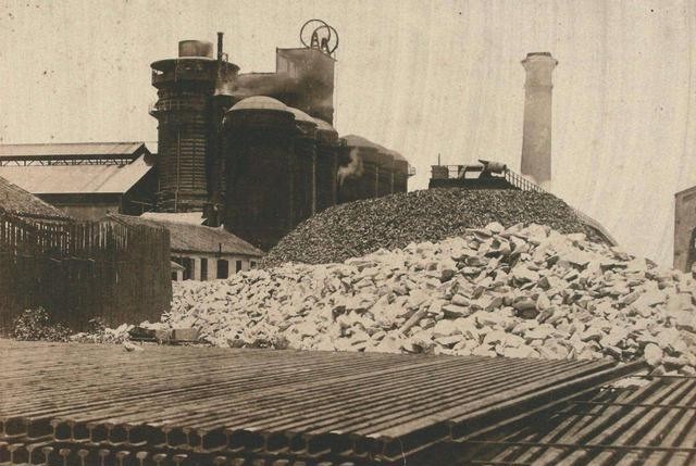 清朝钢轨历经百年,如今依然坚固耐用,专家:每根都是无价之宝