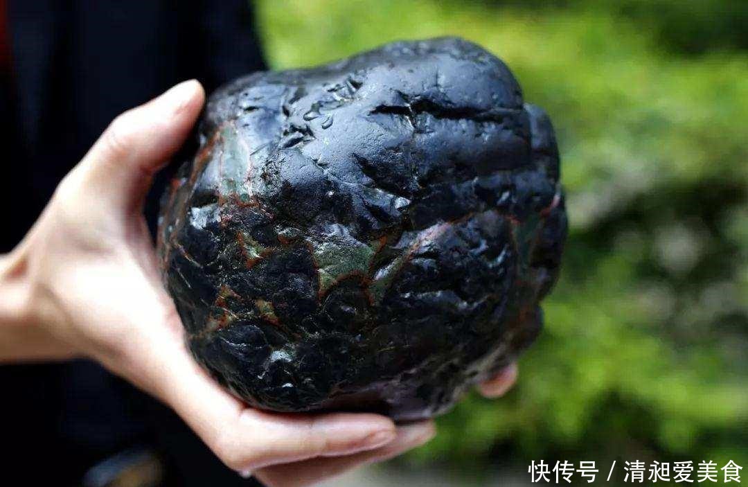 如果我捡到一个直径10米的纯金陨石,该陨石属于我还是国家?