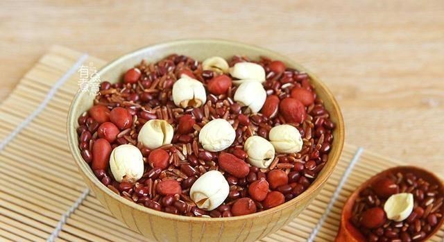 五谷|入冬后,早餐多喝7种“五谷晨粥”,简单营养,同事:难怪身材好