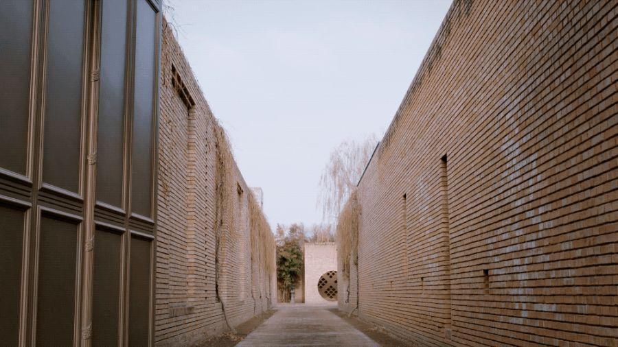  红砖美术馆|一个只肯蜗居50m2的北大老师，给朋友造巨型四合院，内含20个院子