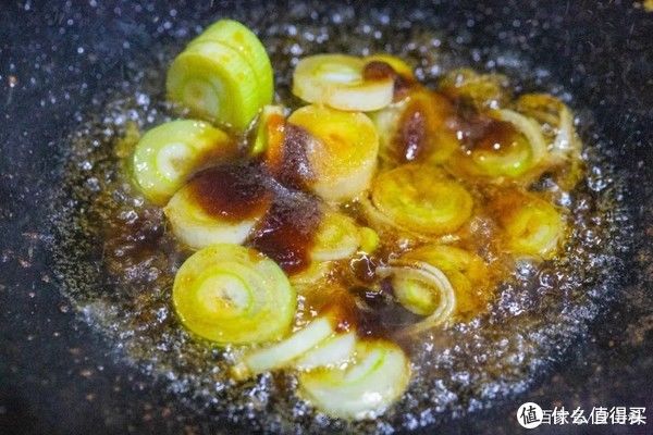 夕山肴 篇四十二：听说豆腐这样切，煎得金黄又完整