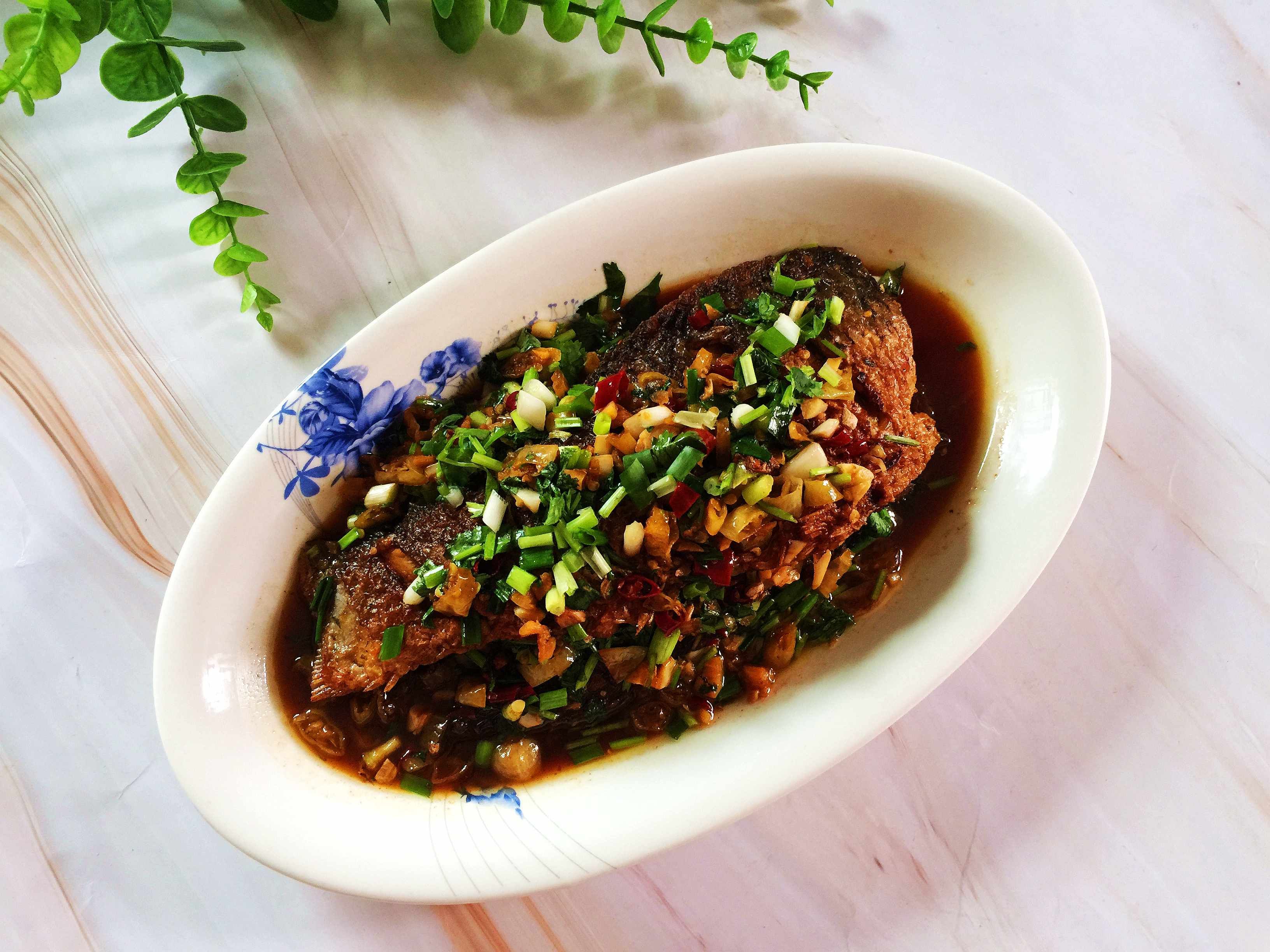  入味|冷天吃鱼，最爱这口味，又香又辣又入味，一次一整条不够吃