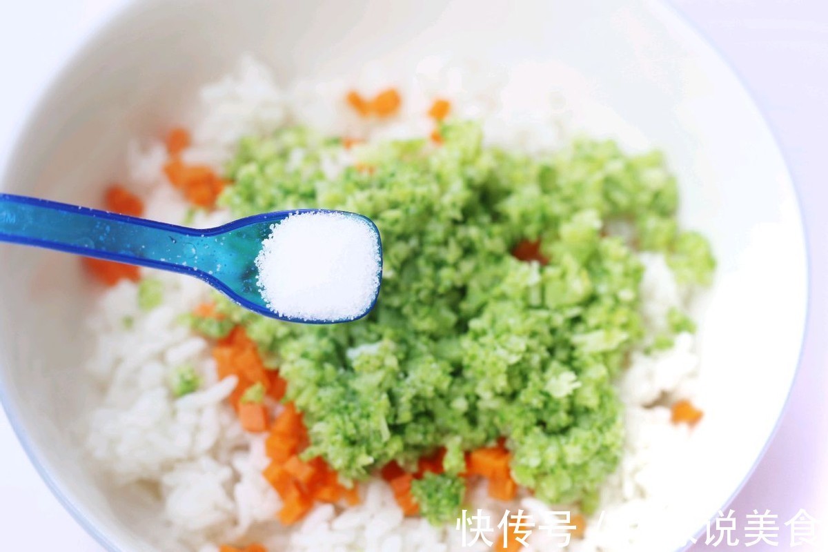 孩子不爱吃饭,试一试这道饭团,营养丰富,让孩子爱上吃饭