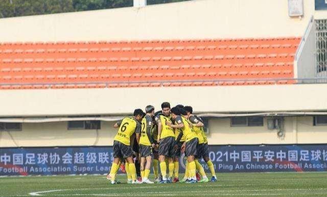 喜讯|凌晨1点!中国足球传来喜讯:广州队做出难得决定,球迷齐声点赞