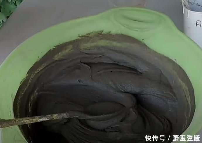 陶瓷|旧啤酒瓶我要留着，砸碎了和水泥，做个水磨石花盆比陶瓷的好看
