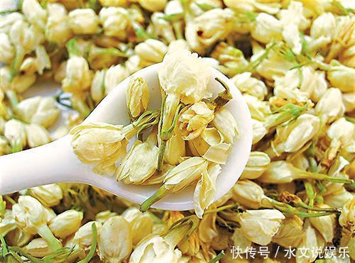 女性睡前用此花泡水喝，每天来一杯，小肚子不见了，毒素也跑了