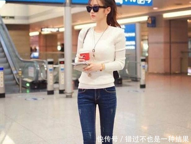 知性优雅的牛仔裤美女，年轻又漂亮，展现浪漫情怀！