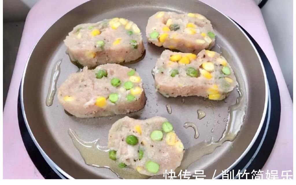 鸡胸肉|适合大众的低脂减肥餐:玉米豌豆鸡肉饼!易做又美味,还不怕吃胖
