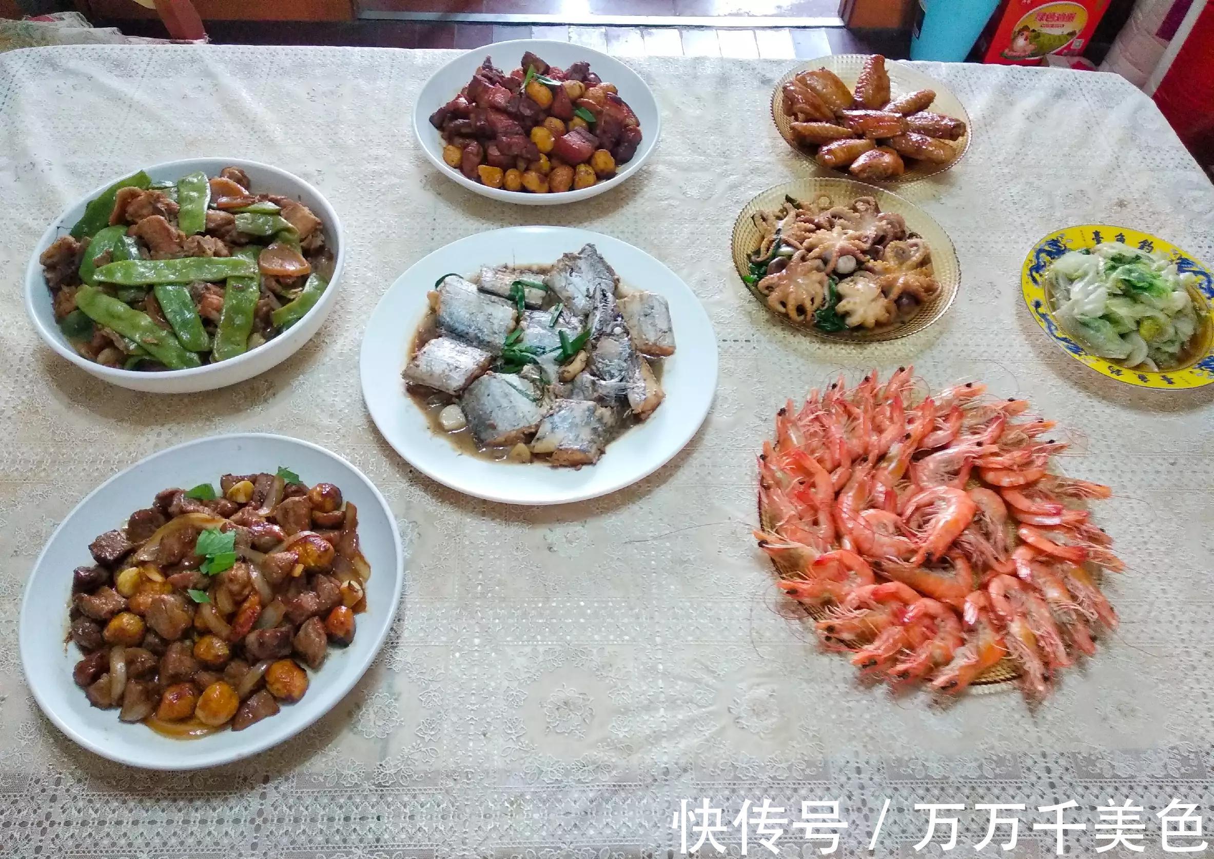 国庆家宴,媳妇忙活4个点做了8道菜,哥哥:难怪时间长,都是硬菜